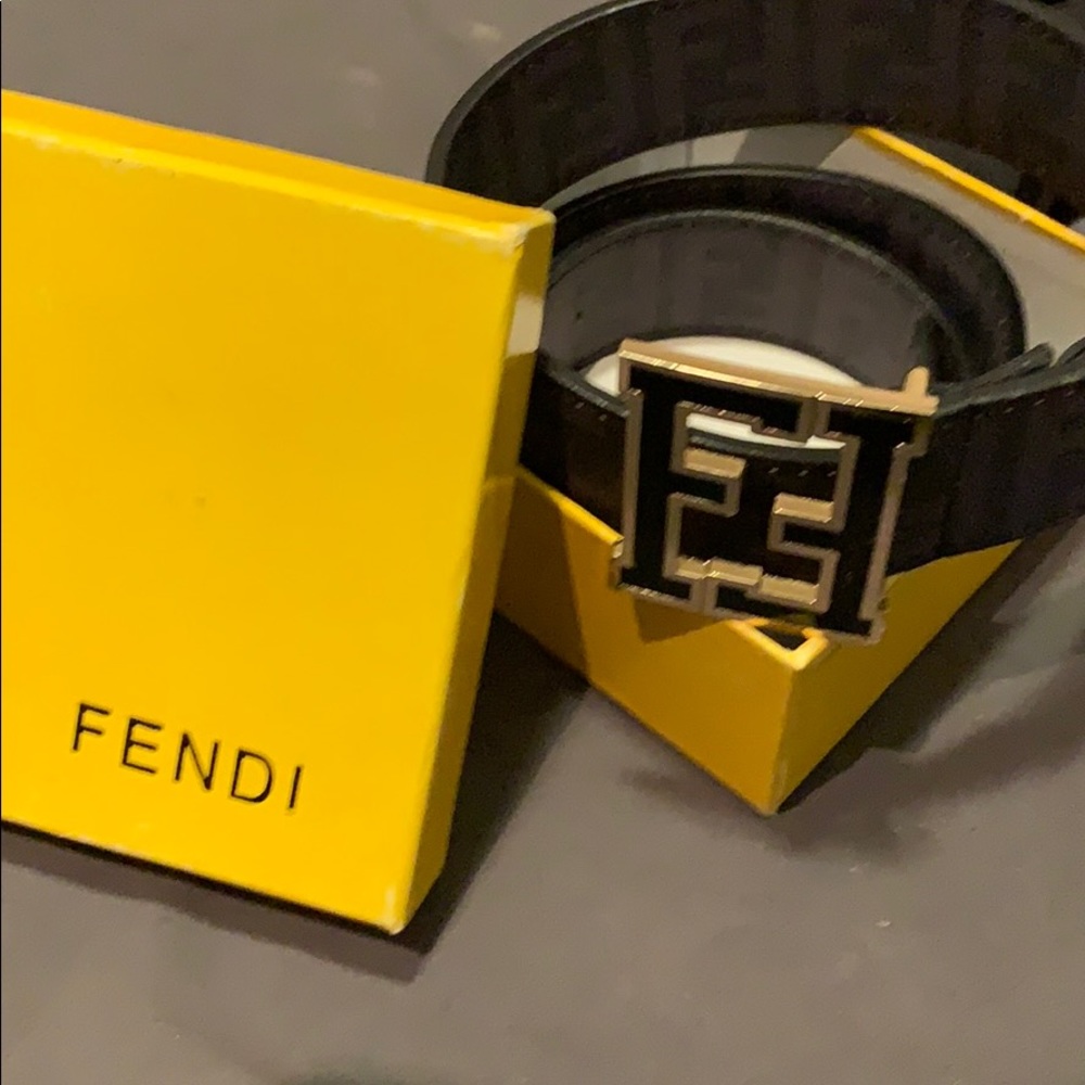 Men’s fendi belt